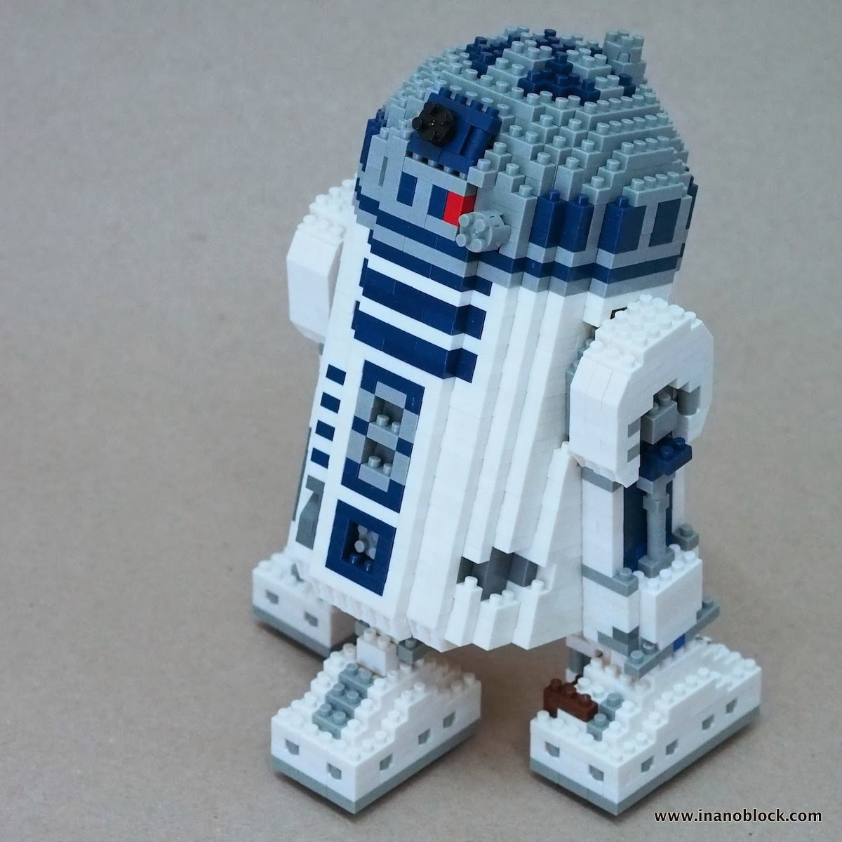 Christopher Tan nanoblock R2D2 Build Instructions