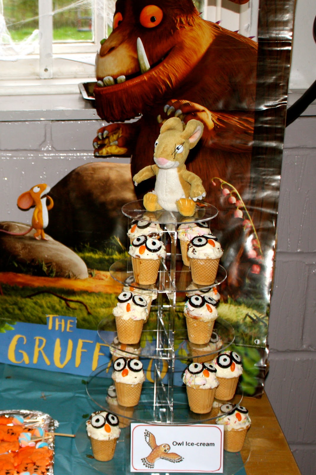 MangoStix: A Feast with a Gruffalo.