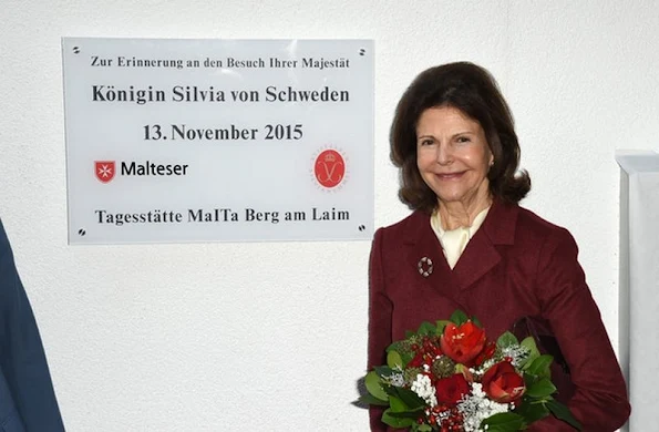 Queen Silvia of Sweden visited the Silviahemmet's Day Centre (German: Tagesstaette der Malteser fuer Menschen in der Fruehphase der Demenz)