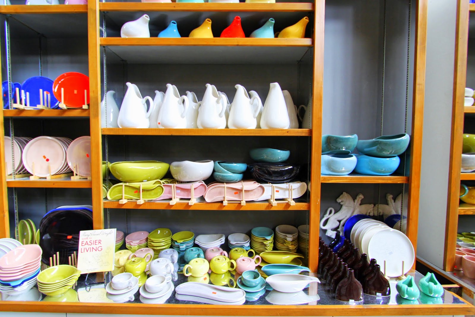 bauer pottery showroom in los angeles, california a retro review