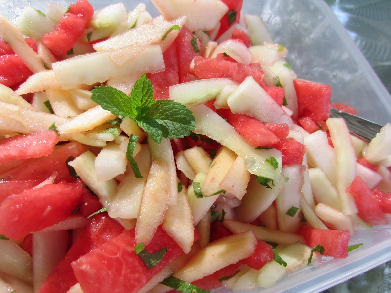 Renee's Kitchen Adventures: Easy Summer Fruit Salad ( 0 P+)