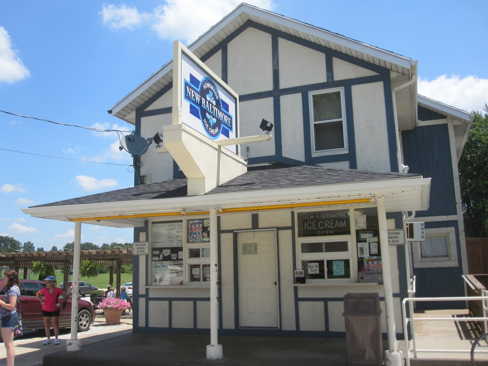 Ohio Wanderlust New Baltimore Ice Cream Hartville, OH