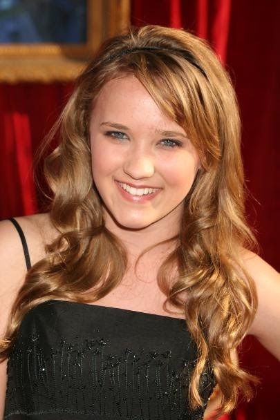Red Carpet Dresses: Emily Osment - "Ratatouille" Premiere 2007