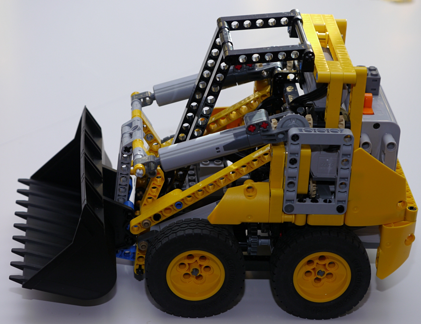 Lego Technique Lego Technic 4x4 skid steer loader