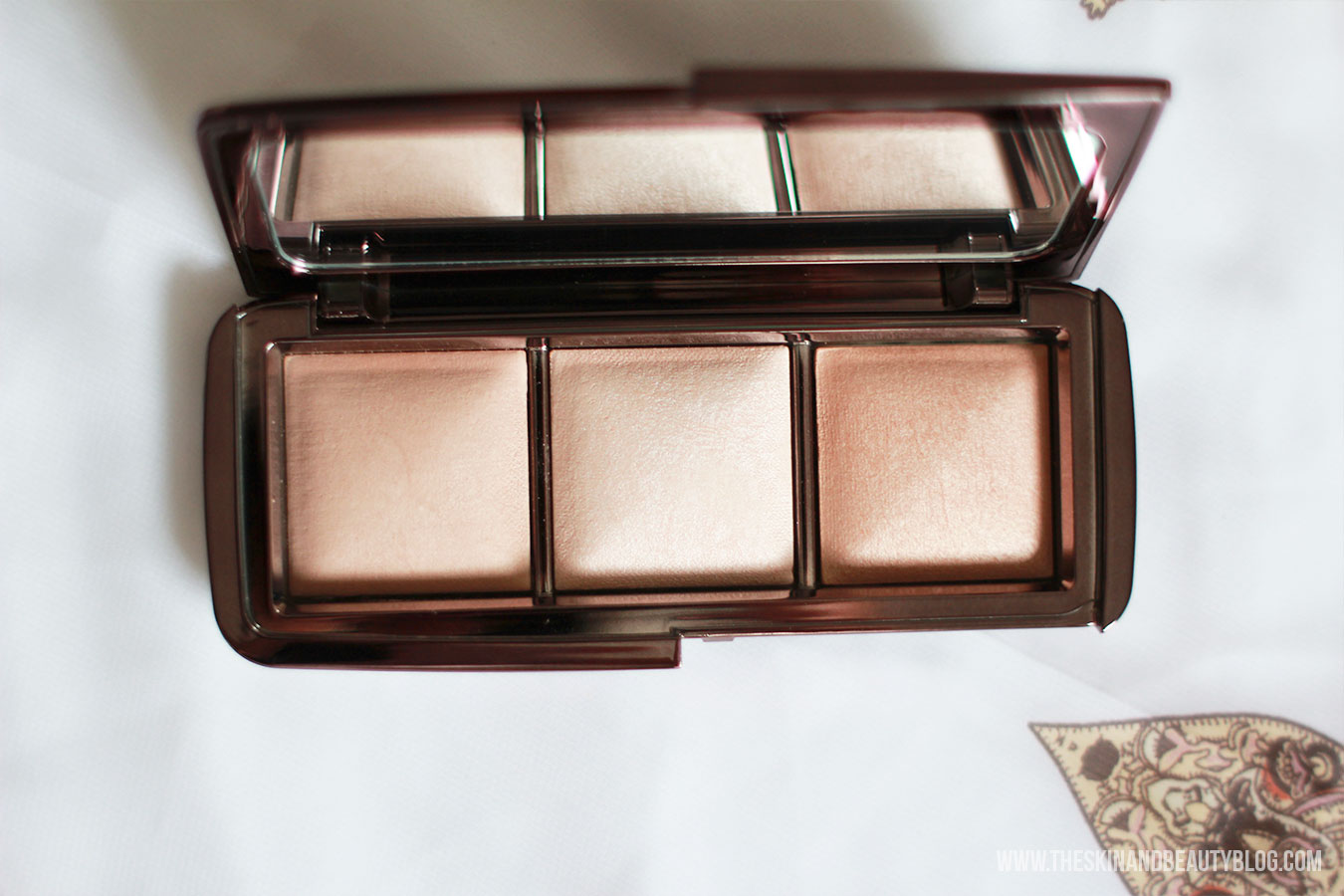 Hourglass Ambient Lighting Powder Palette Review, Swatches! The Skin