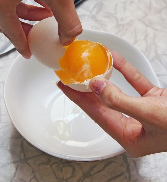 Are Egg Whites Really the Healthier Choice? Healthy Tips and News