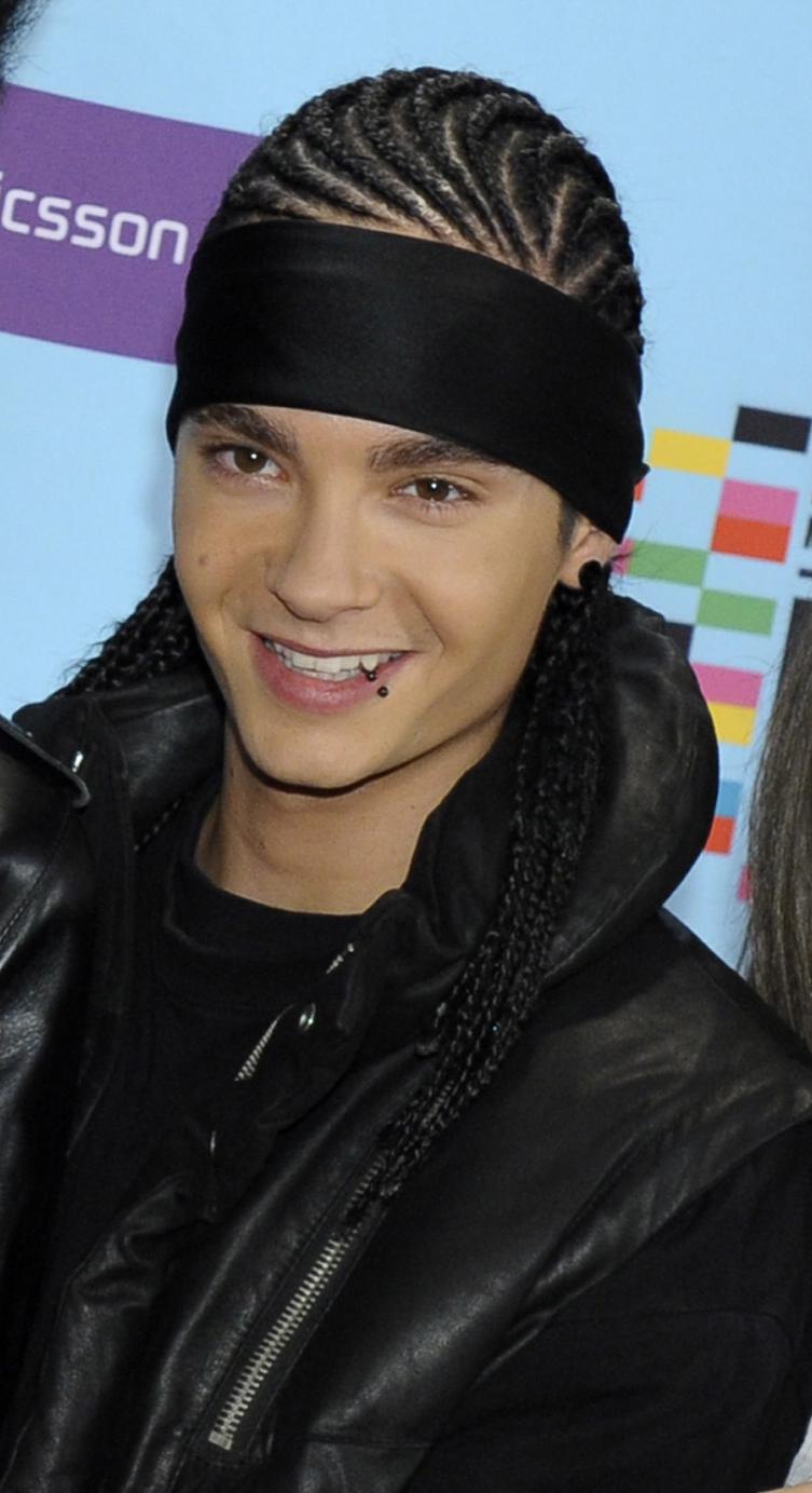 NOTICIAS Y EFEMERIDES MUSICALES Y DEL CINE: TOM KAULITZ, UN 01 DE