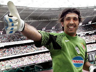 SPORTIGE: Gianluigi Buffon Wallpapers and Profile Images 2012