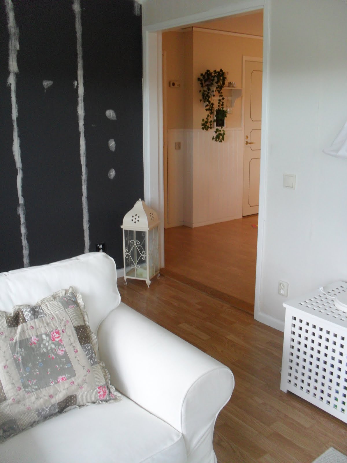 Kärlek på tre blev kärlek på fyra: juni 2011