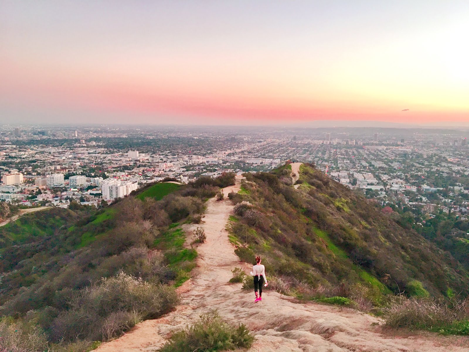nagyobbítás Bunyó Szentbeszéd runyon canyon walk Moha Bika Levelek gyűjtése