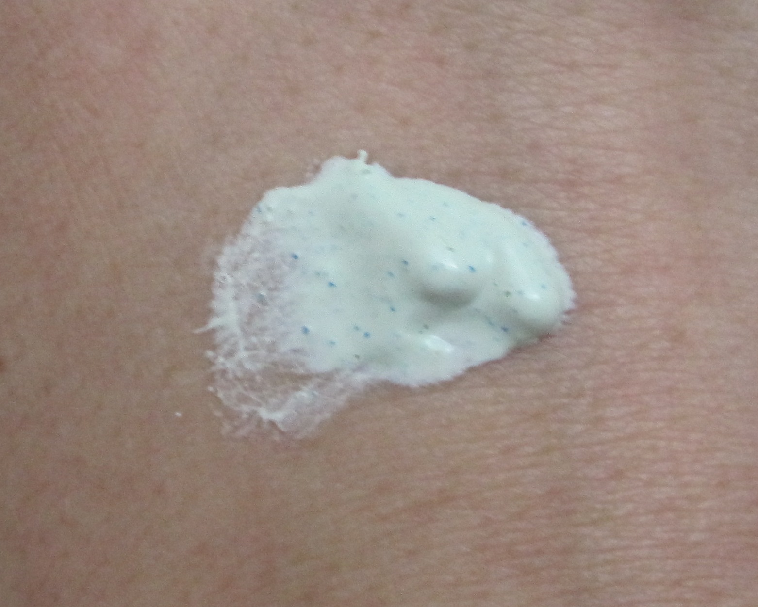 Vichy Normaderm 3 in 1 Cleanser + Scrub + Masque Beauty Geek