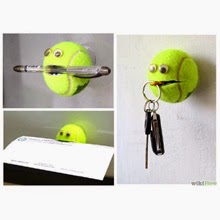 Tennis ball holder