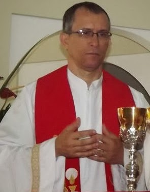 Padre Jarmil Sarmento Junior