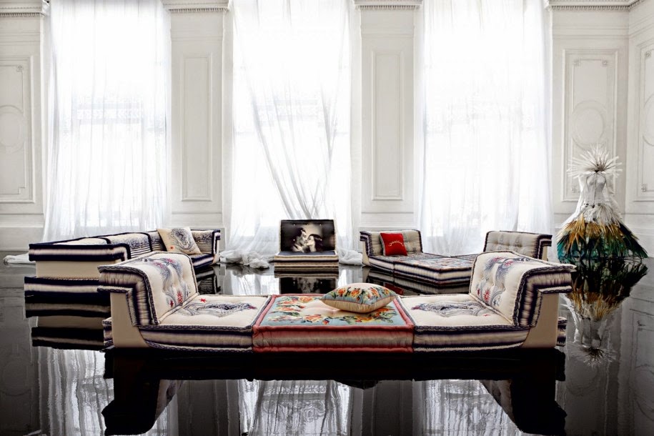 Total Inspiration Canape Roche Bobois by Jean Paul Gaultier