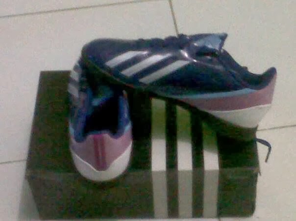 Toko Koleksi Nayla (Online Shop): Sepatu Futsal
