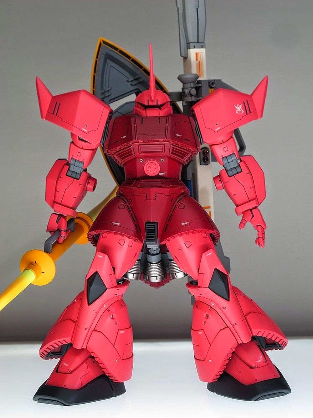 MG 1/100 Gelgoog Ver. 2.0 "Char Aznable Use" Custom Build Gundam Kits