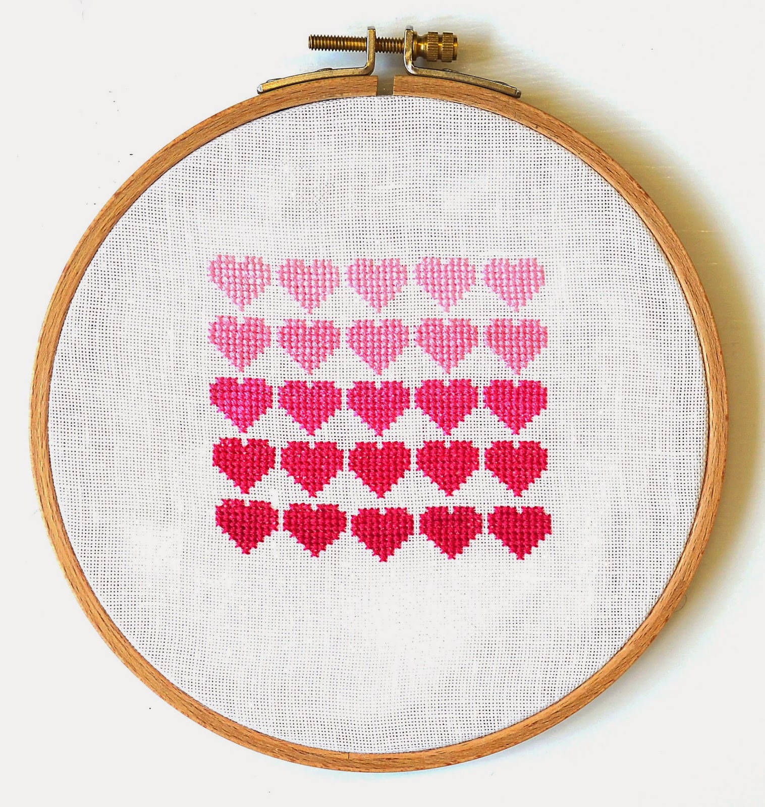 Sew French Pink Ombre Hearts Freebie & Tutorial