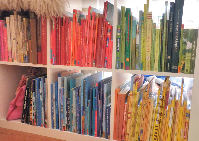 Alles Farbe! Nachmachen RegenbogenBücherregal