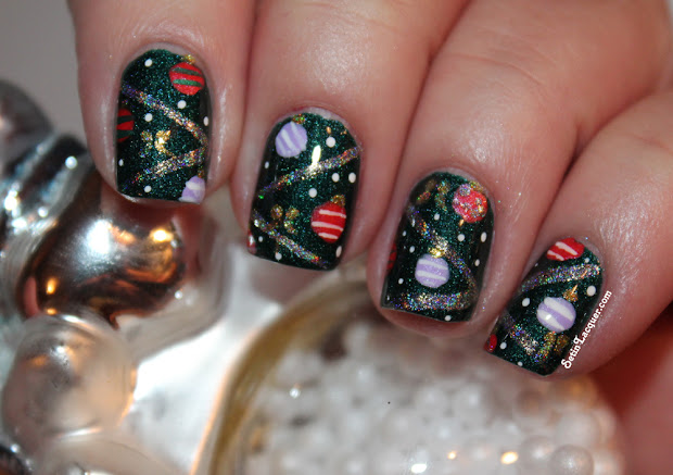 christmas tree nail art - close