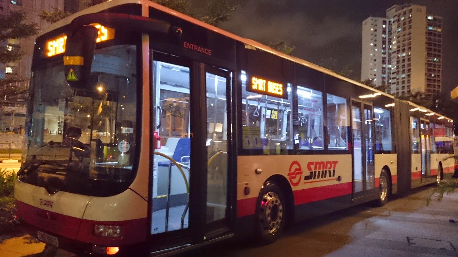 A life story of Singapore female bus enthusiast SMRT Bus Carnival