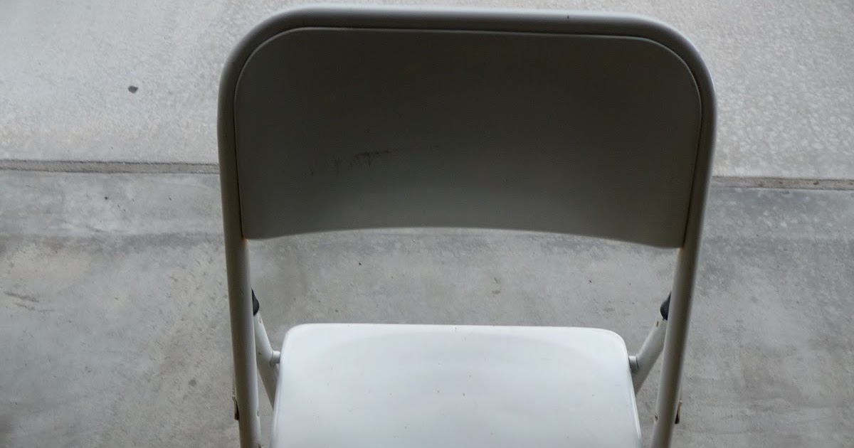 Recreate, Recycle, Reside A fun way to recycle old folding chairs