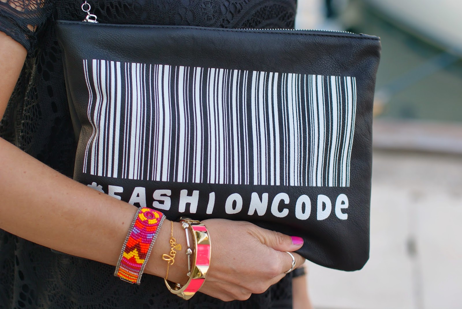 Zara urban code clutch, Fashion and Cookies, fashion blogger
