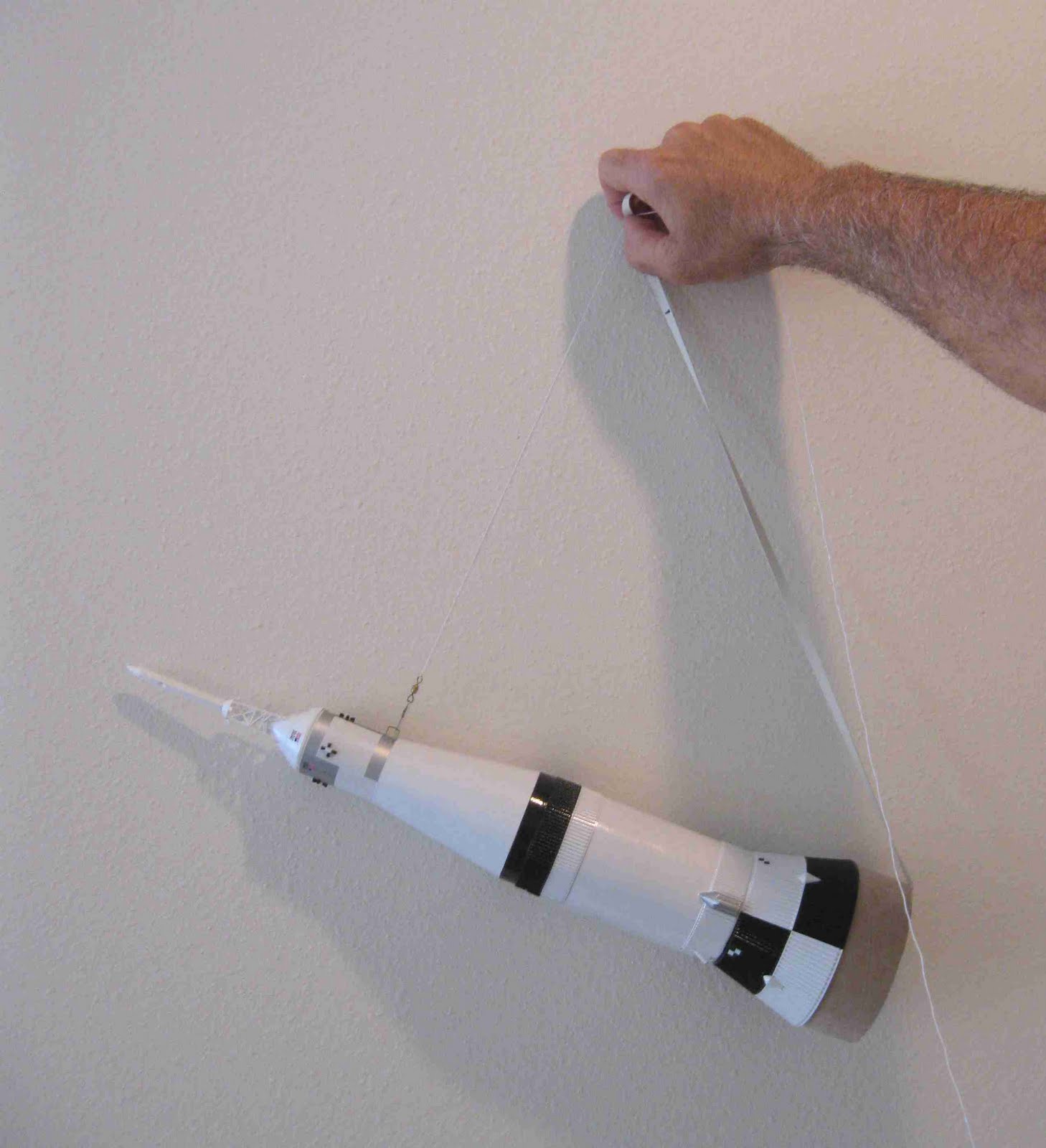 Model Rocket Building Estes Saturn V Build Part 68 'Chute Tie In