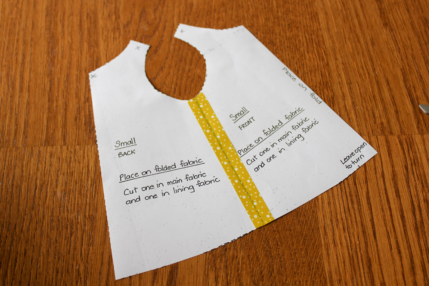 badskirt Project NICU Baby Hospital Gown Tutorial.