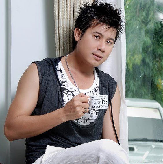 Asian Male Celebrities Nay Toe