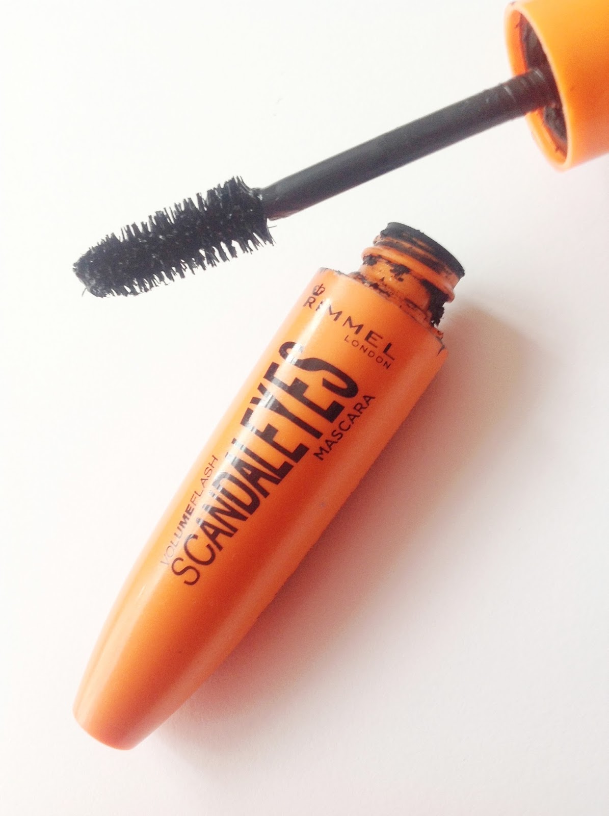 BeautyConfidential Review Rimmel Scandal'Eyes Mascara