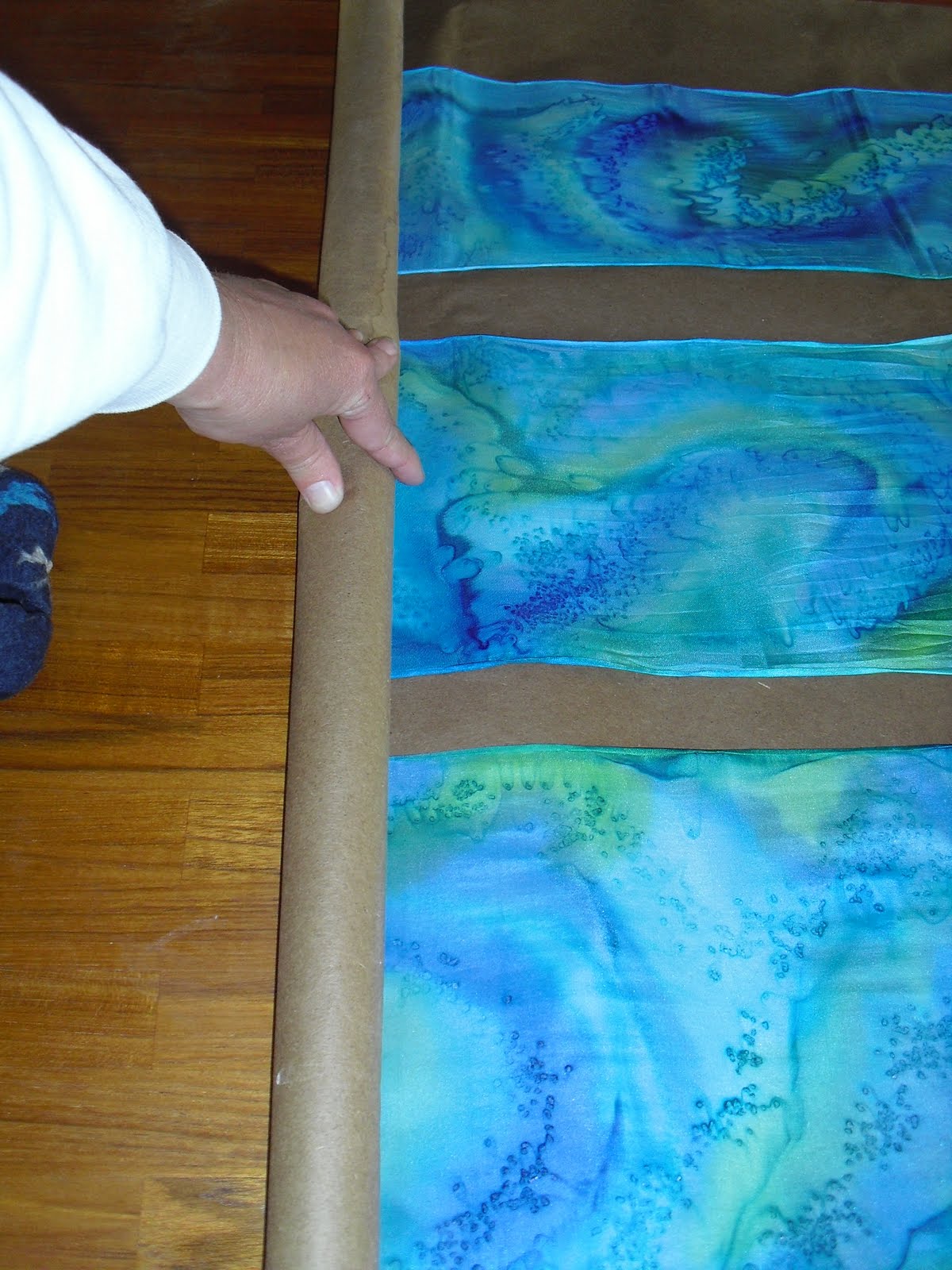 Tangible Daydreams Tutorial Steaming silk scarves