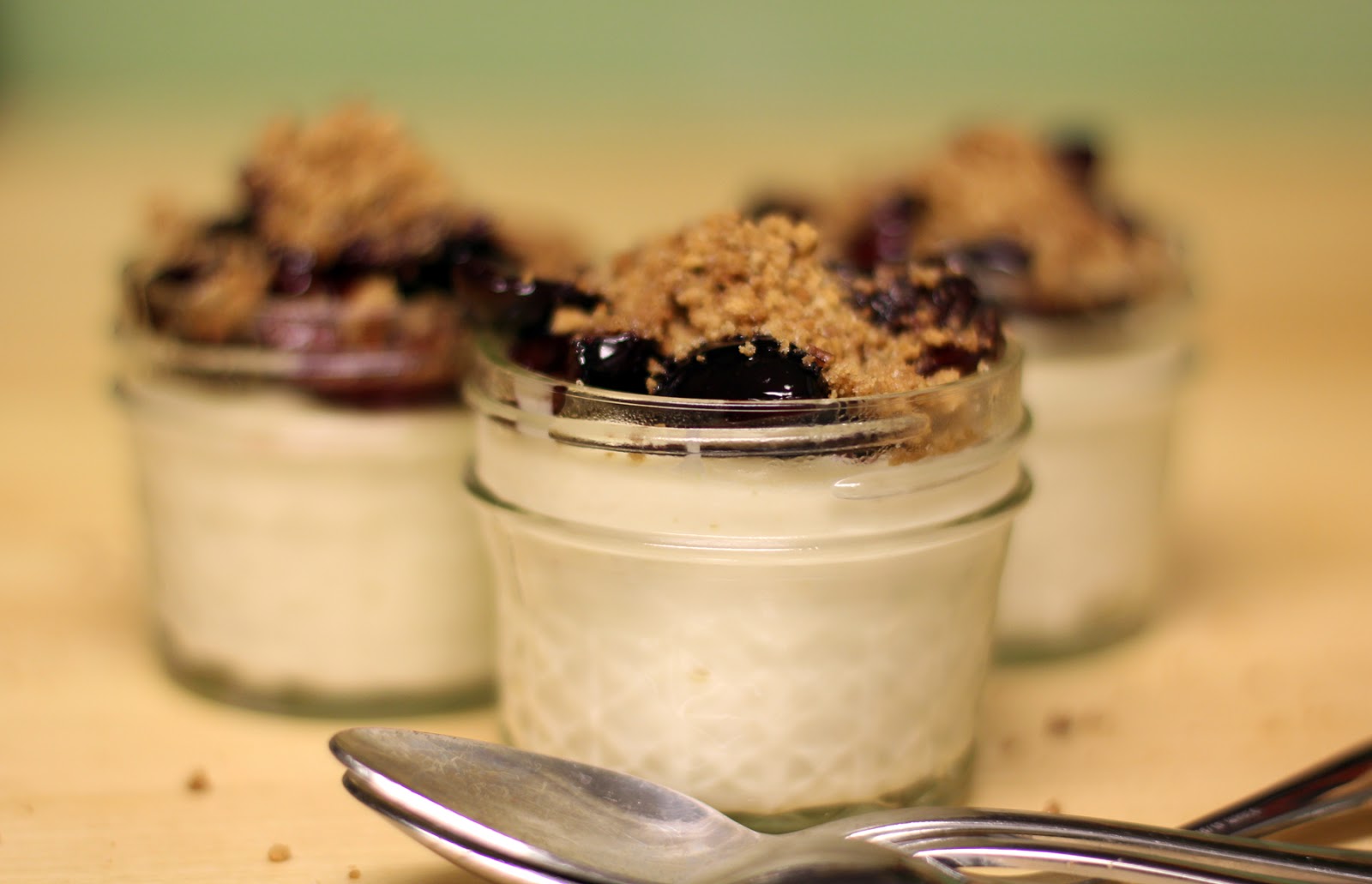 The No Pressure Cooker Cheesecake in Jam Jars