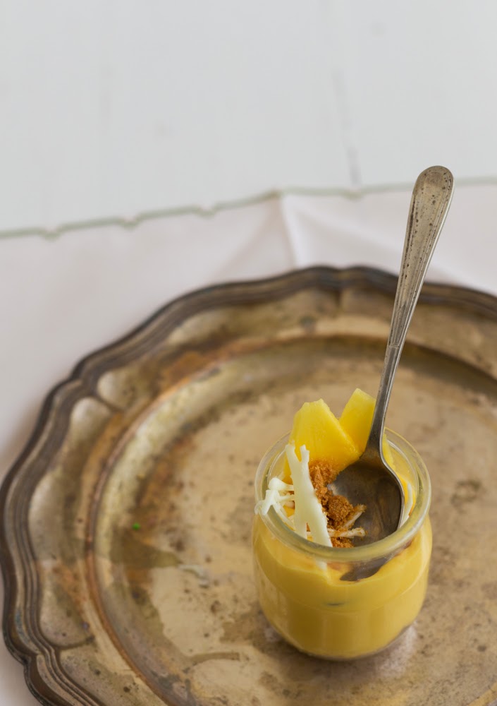 Cheesecake de mango en vasitos