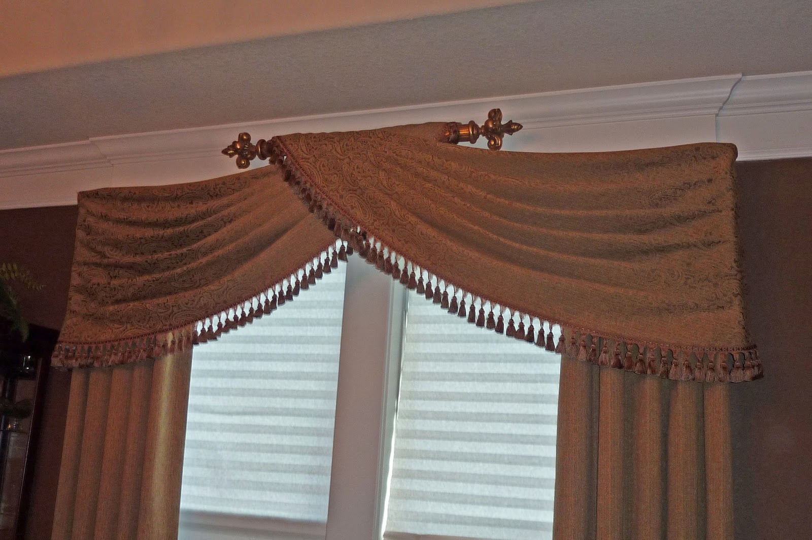 SK Designs Lifted Swags & Decorative Molding