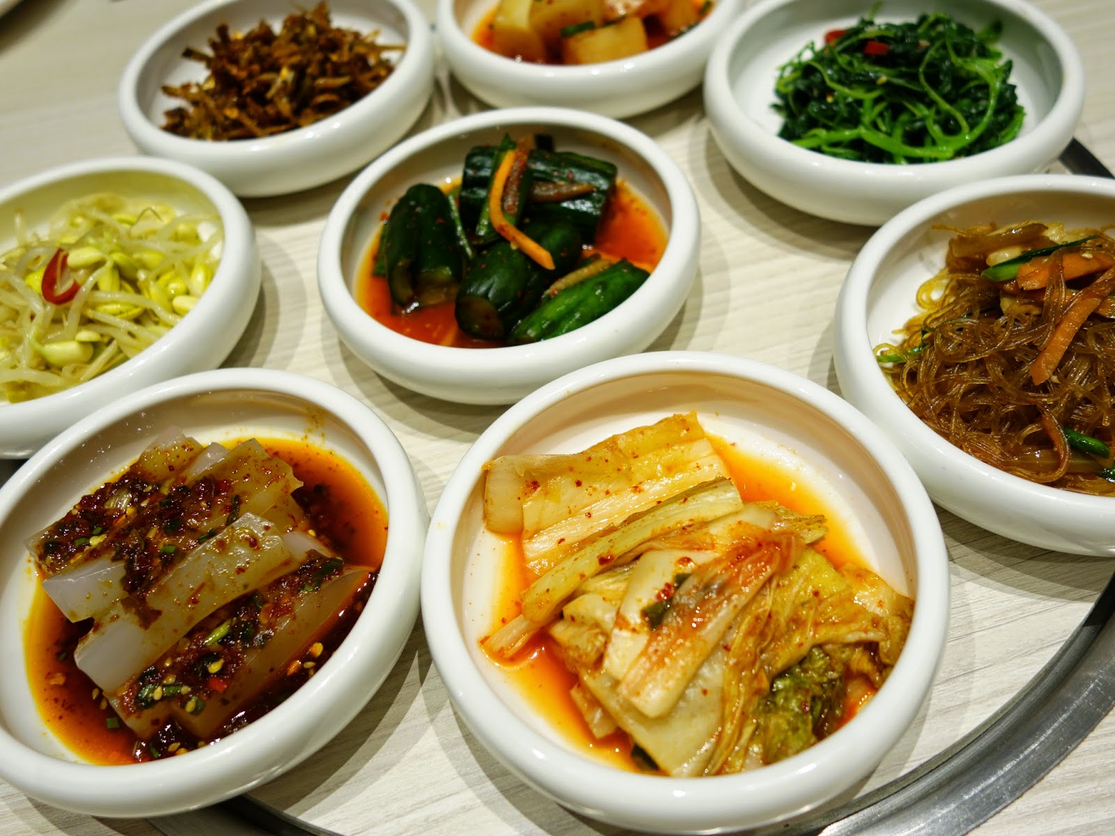 PinkyPiggu Crystal Jade Korean Ginseng Chicken & BBQ Restaurant Moves