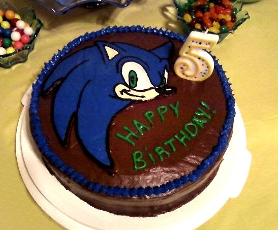 Lainycakes Sonic the Hedgehog Birthday Cake using Frozen Lainycakes Sonic the Hedgehog Birthday Cake using Frozen