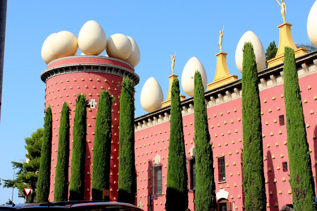 Teatro Museo Salvador Dalí y torre Galatea