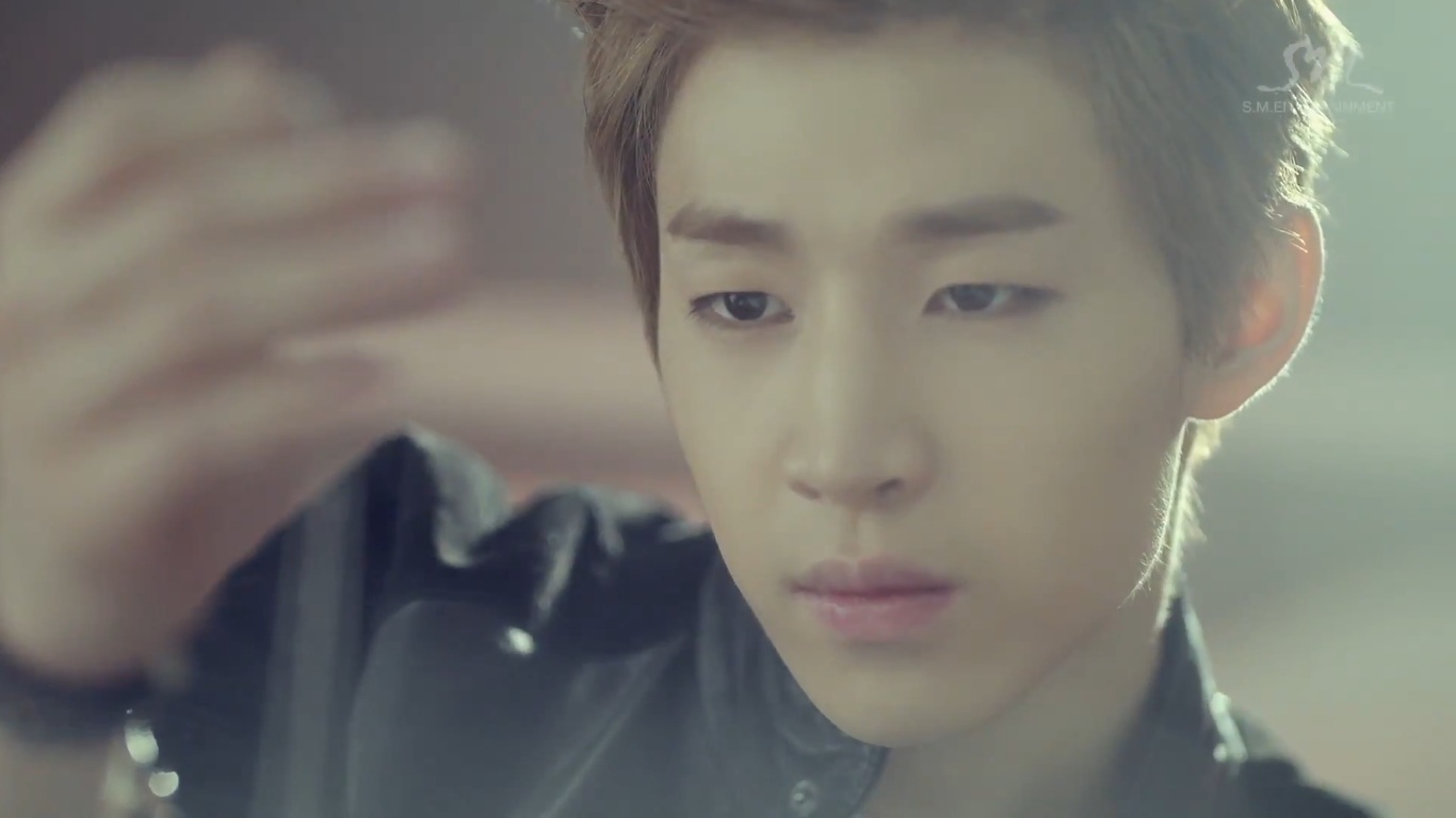 Star The World: Super Junior Henry Trap