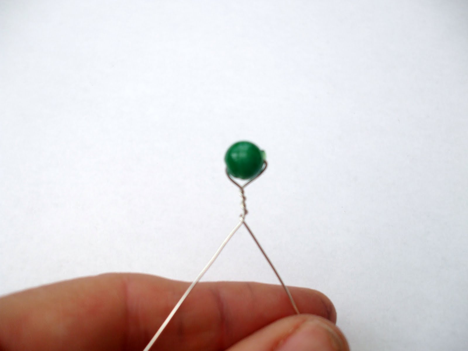 LITTLE RED ROBIN How to make twist wire bracelet