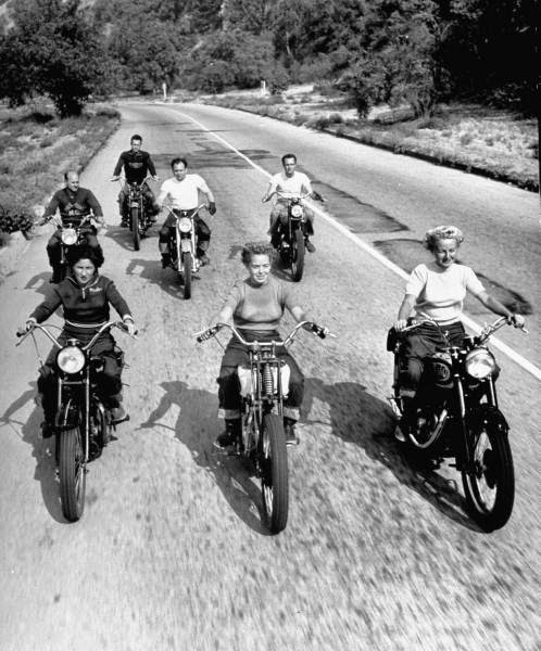 Flashback Summer - Dot Robinson: First Lady of Motorcycling