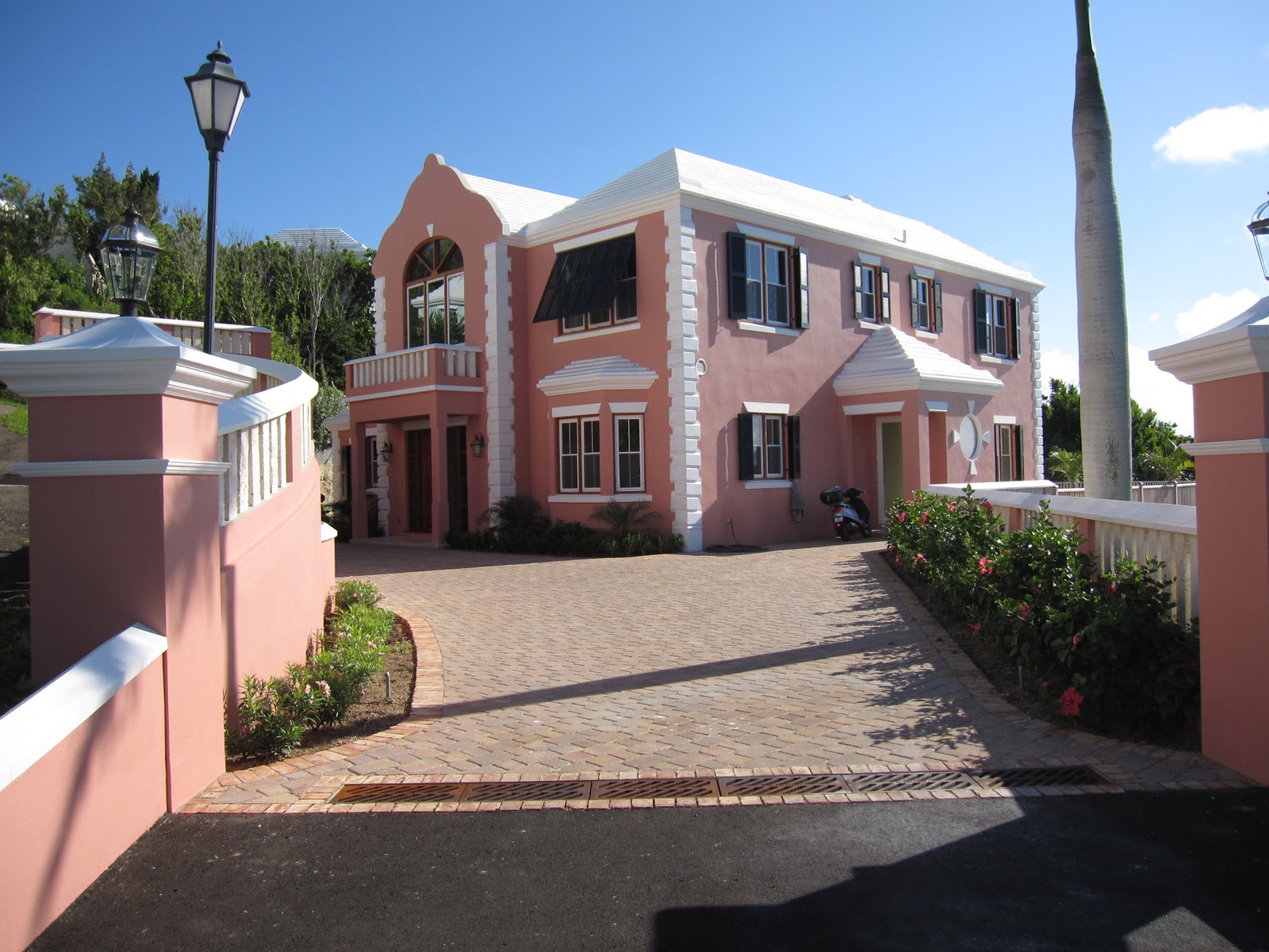 Bermuda Home on The Rock Available to International buyers in Tuckers Point, Bermuda