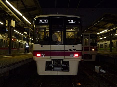 京王電鉄 各停 八幡山行き 8000系