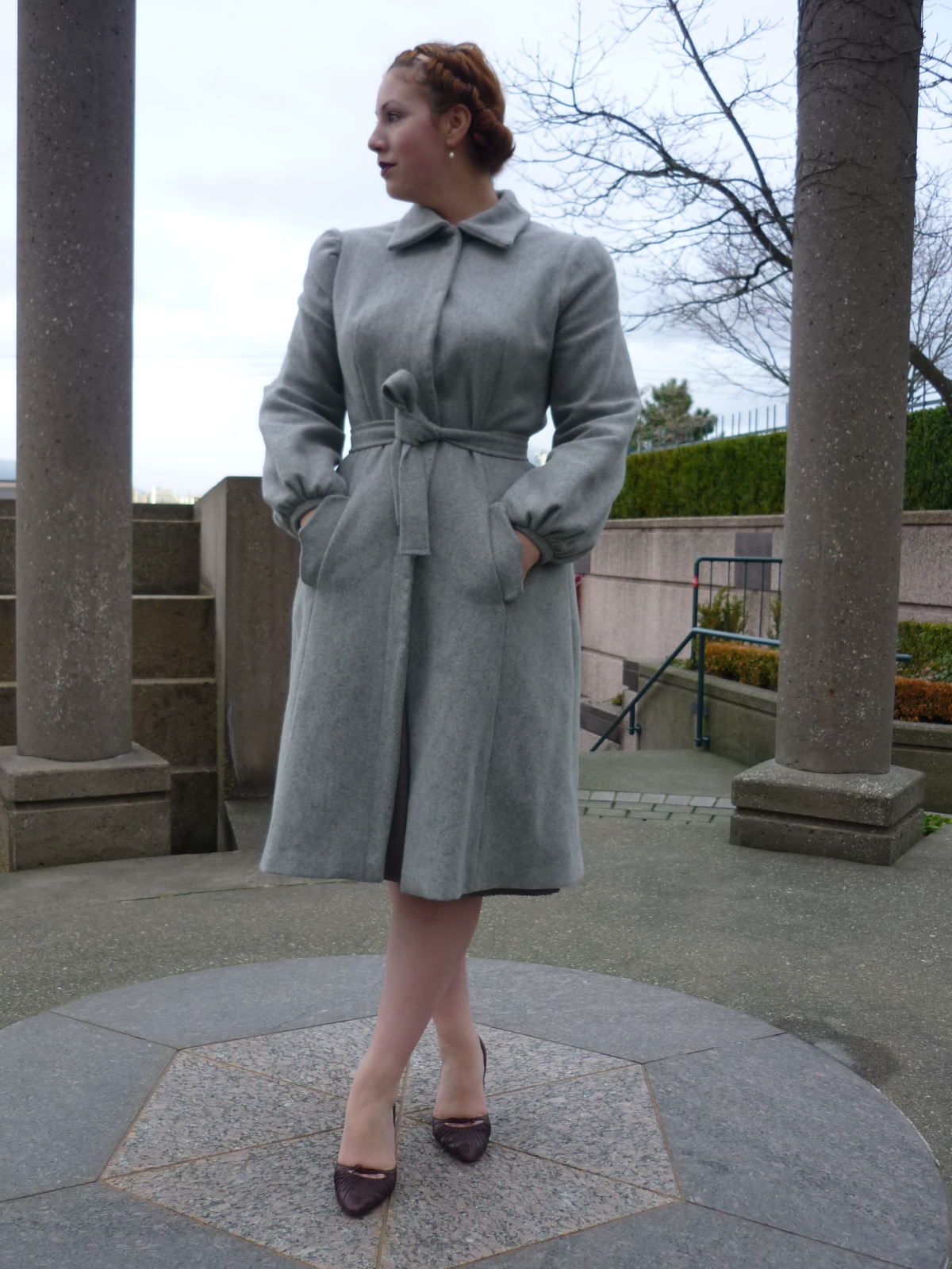 ars gratia artis {grey coat for grey days}