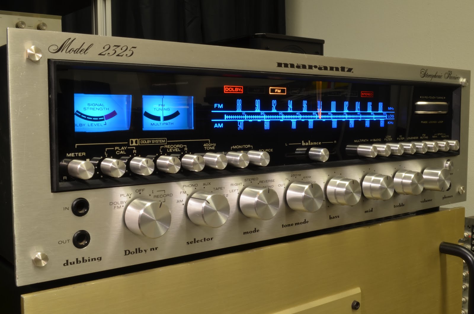 Marantz 2325 - Analog Stereo Receiver | AudioBaza