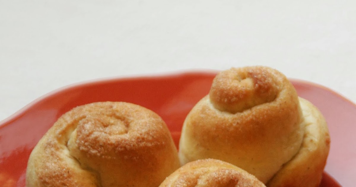 Nutmeg and KoKo Easy Apple Breakfast Rolls