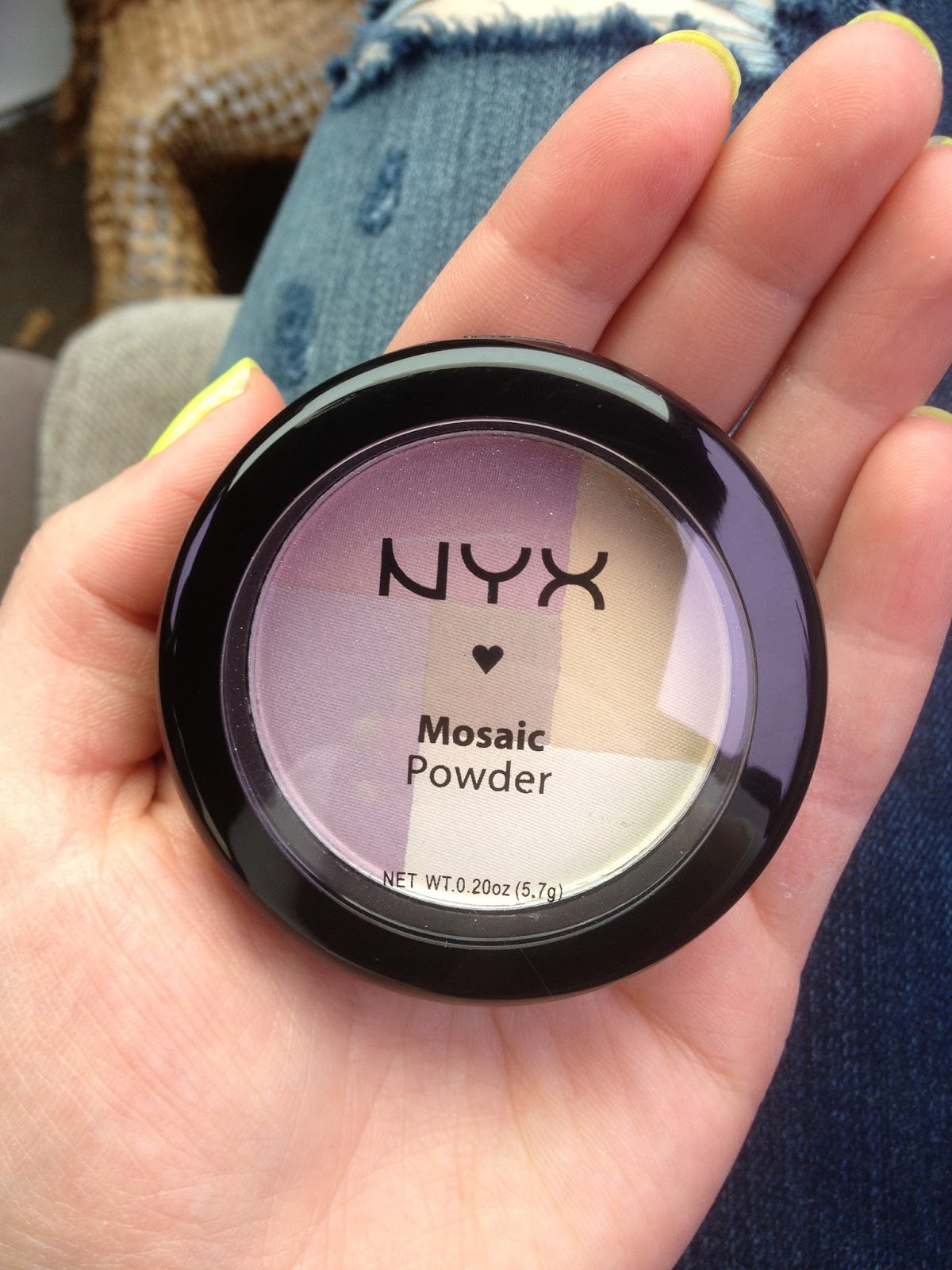 Nova Makeup, Beauty, and Life NYX Mosaic Powder in Highlighter Review