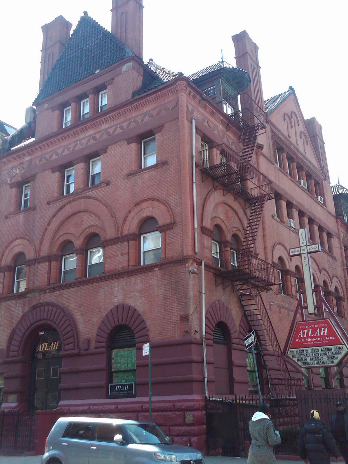 travels Mt. Morris, East Harlem, Manhattan