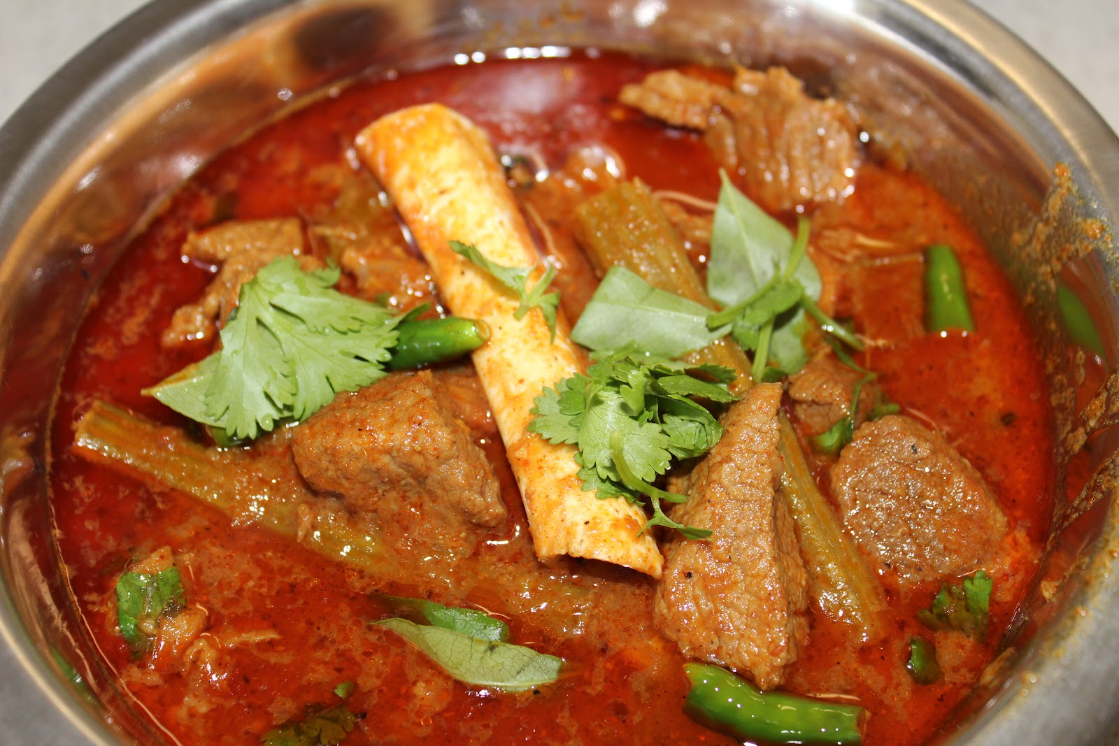 Pallavi's Kitchen Diaries Munagakaya Mamsam(Drumstick Mutton) Curry Recipe