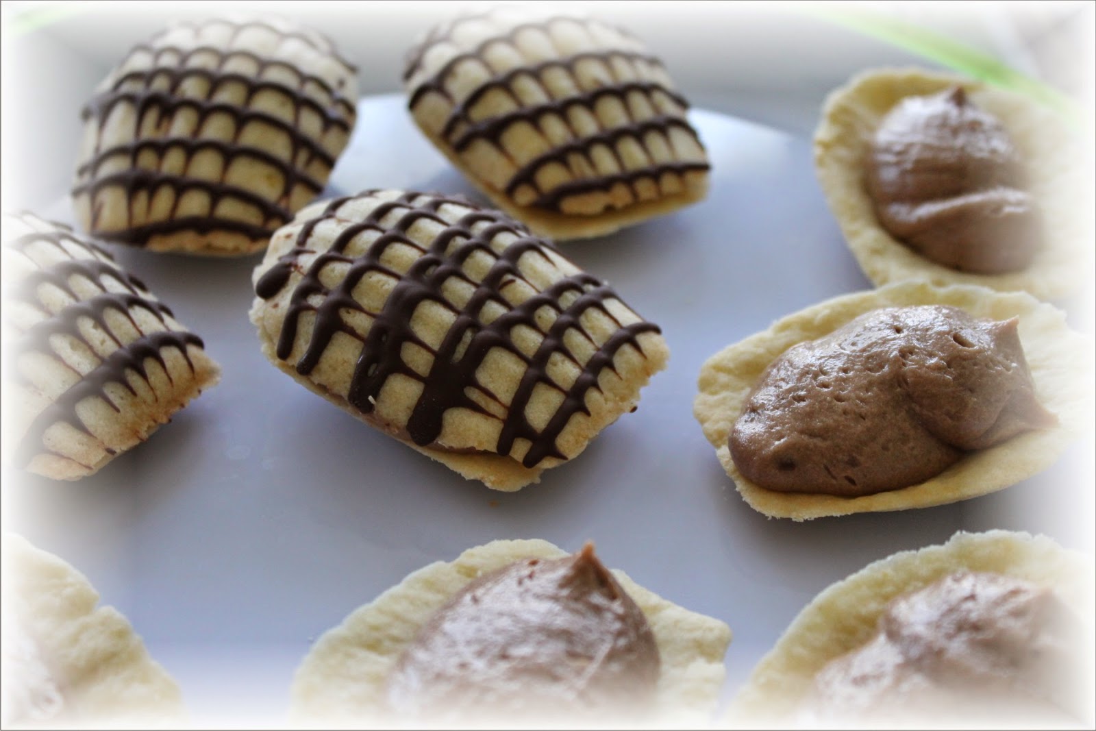 The Gingerbread Artist Shell cookies with chocolate filling