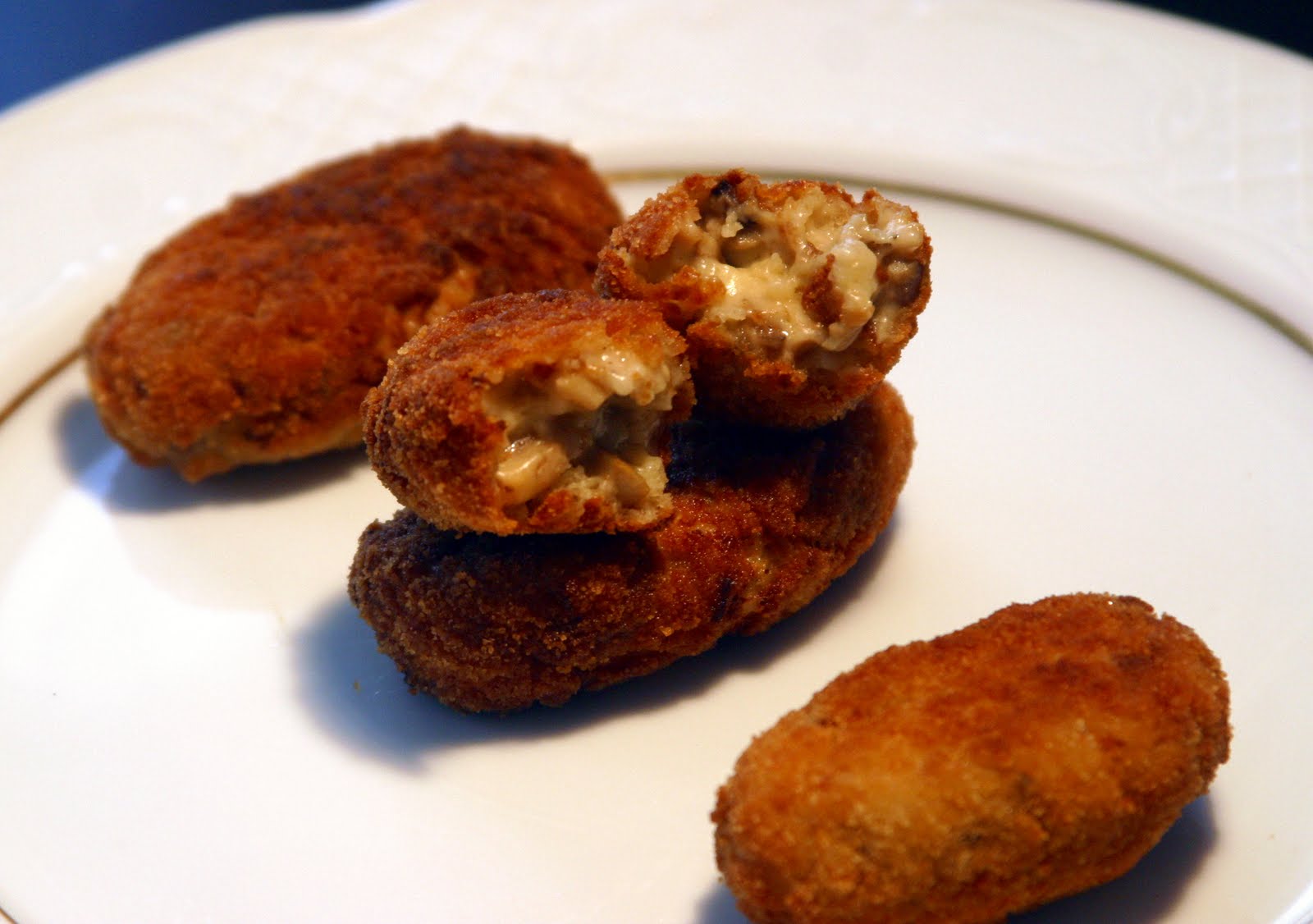 CAROLINE´S CREATIVE FOOD CROQUETAS DE SETAS